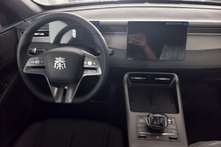 Used BYD Qin PLUS 2025 DM-i Smart Drive 55KM Leading Model
