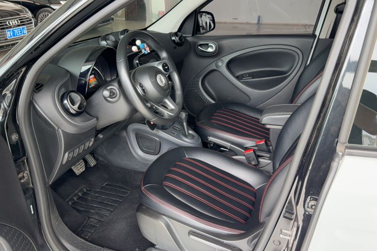 Used  forfour 2018 1.0L 52kW Passion Edition
