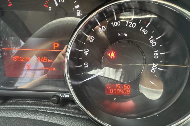 Used Peugeot 3008 2015 2.0L Automatic Classic Edition
