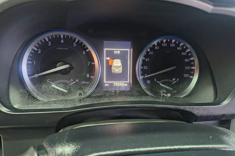 Used Toyota Highlander 2018 2.0T Four-Wheel Drive Prestige Version 7 Seats China V Emission Standard
