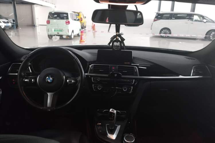 Used BMW 3 Series GT 2020 320i M Sport Package
