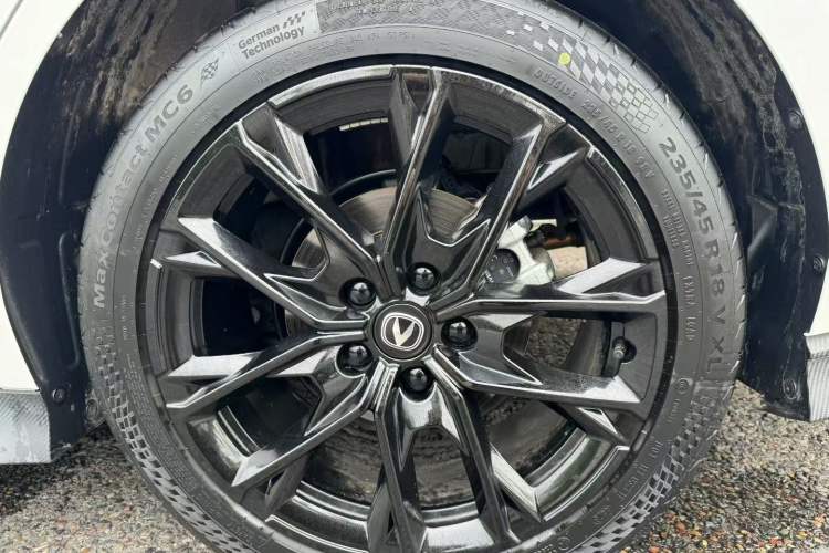 Used Changan UNI-V 2024 1.5T Prestige Edition
