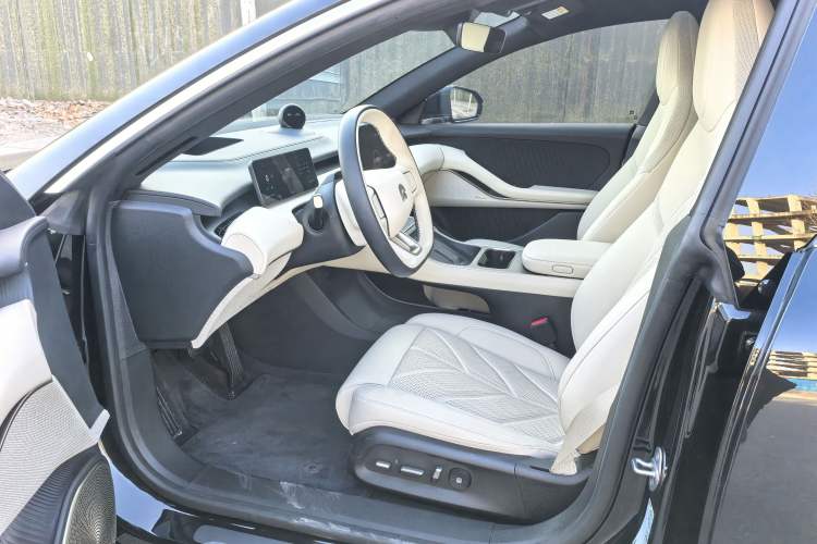 Used Nio ET5T 2025 75 kWh Touring
