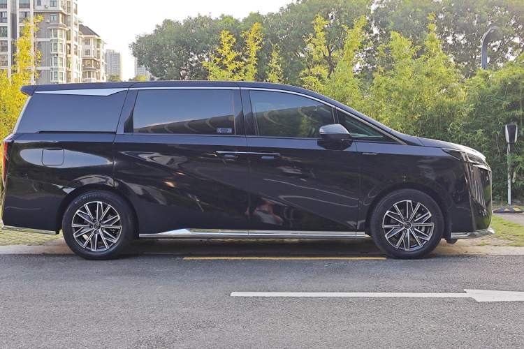 Used GAC Trumpchi M8 2024 Master Series 400T Ultimate Edition