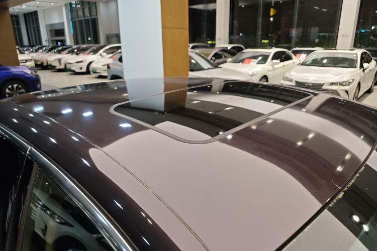 Used  5LS 2016 1.6T Luxury Edition THP160
