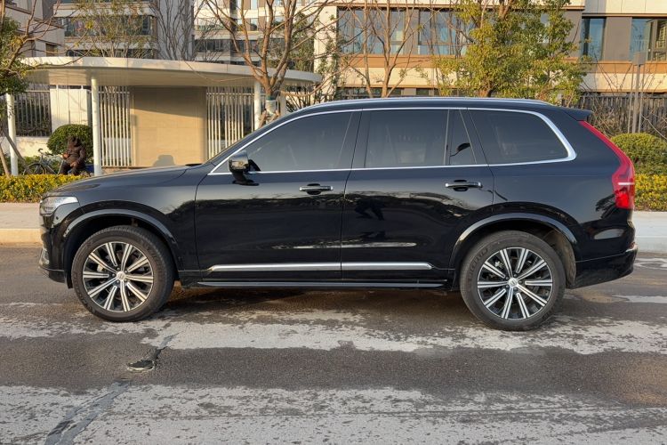 Used Volvo XC90 2023 B5 SmartDrive Luxury Edition 7 Seats
