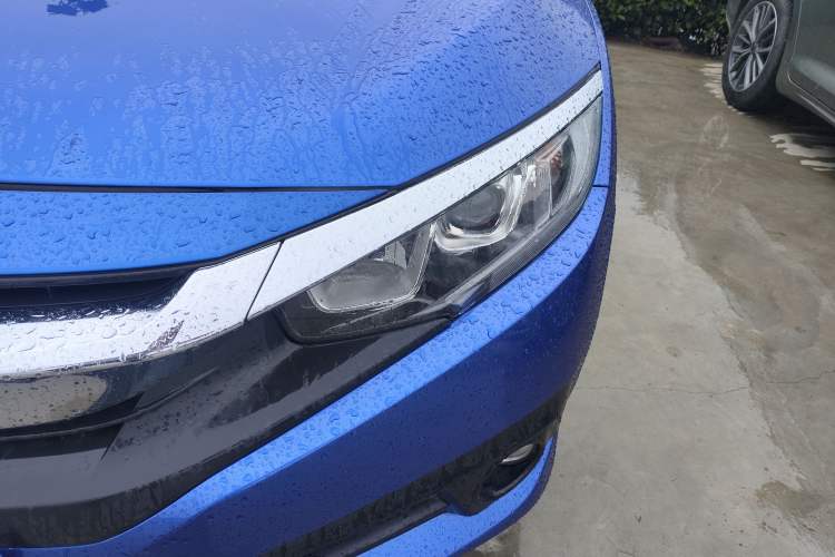 Used Honda Civic 2016 220TURBO CVT Luxury Edition
