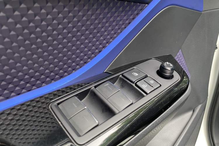 Used Toyota C-HR 2020 2.0L Leading Edition
