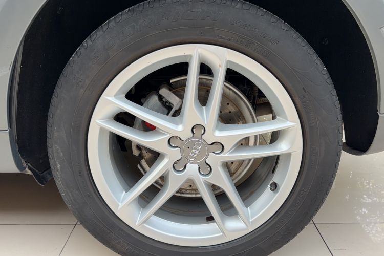 Used Audi Q5 2017 Plus 40 TFSI Technology Model
