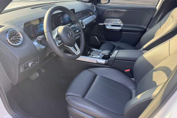 Used Mercedes-Benz GLB 2022 Updated GLB 200 Fashion Edition
