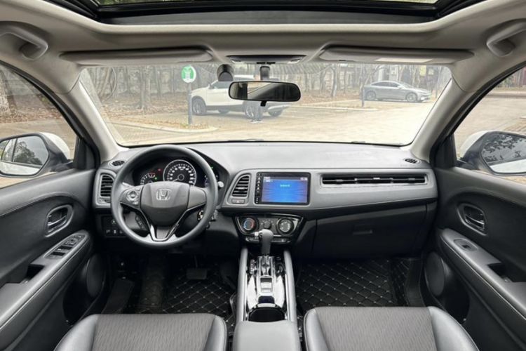 Used Honda Vezel 2020 1.5L CVT Pioneer Edition
