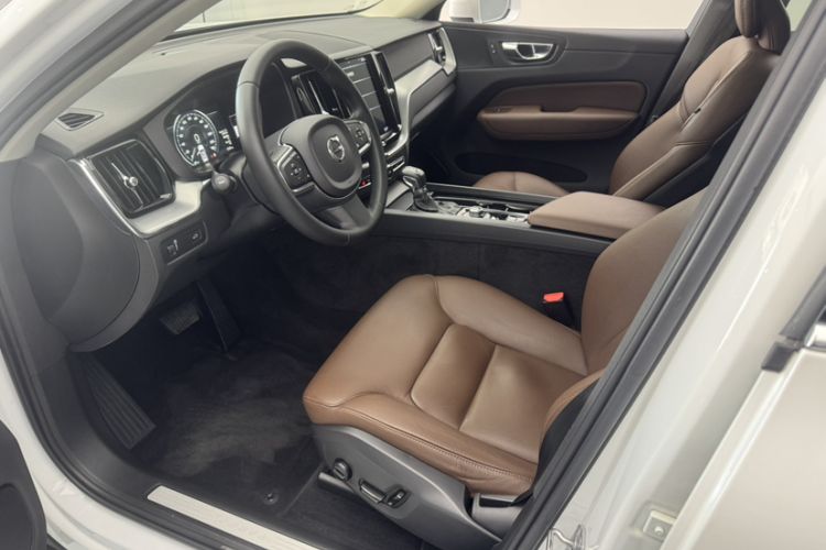 Used Volvo XC60 2020 T5 4x4 Zhiyi Luxury Edition
