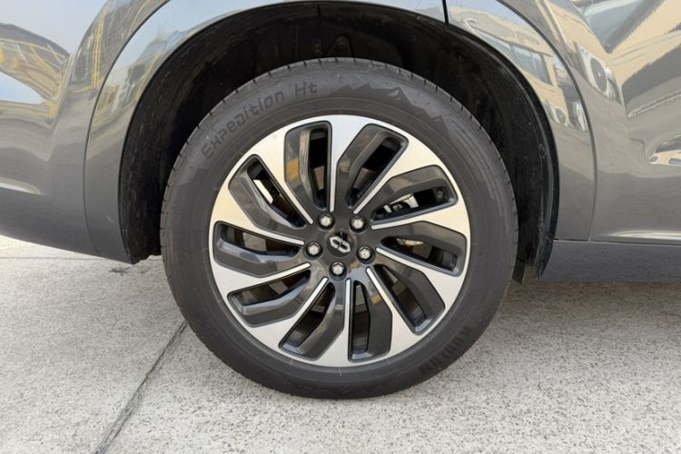 Used Hima AITO M7 2024 1.5T Rear-Drive Plus Version 5 Seats
