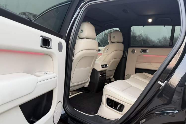 Used Li Auto L7 2023 Pro Model
