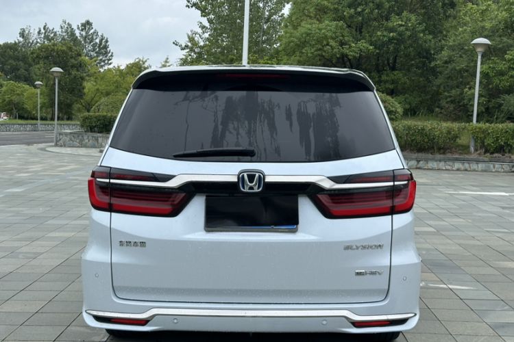 Used Honda Elysion 2024 2.0L eHEV Luxury Edition
