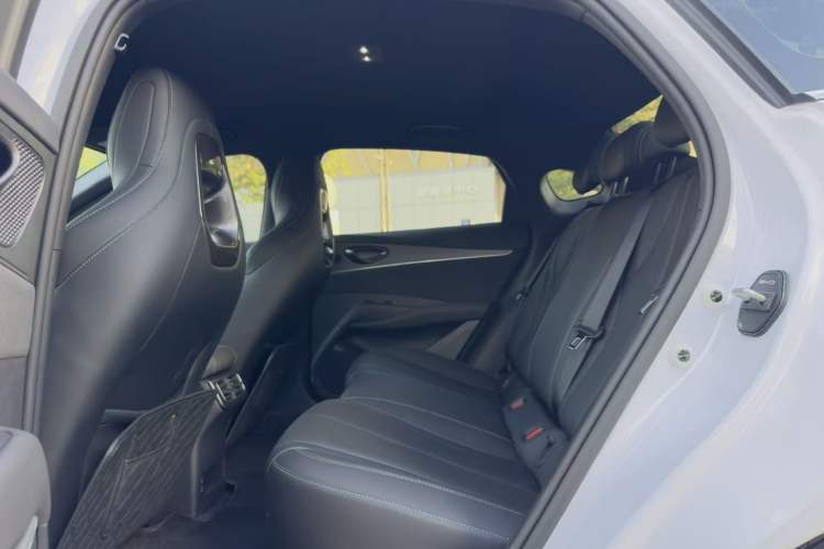 Used BYD Seal 06 New Energy 2024 DM-i 80KM Prestige Model
