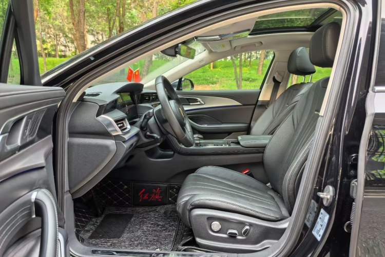 Used Hongqi H5 2024 2.0T Automatic Smart Connect Flagship Edition
