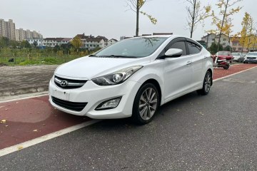 Used Hyundai Elantra 2015 1.6L Automatic Luxury Model