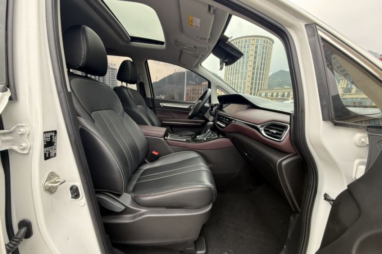 Used GAC Trumpchi M6 2023 PRO 270T DCT Luxury Edition
