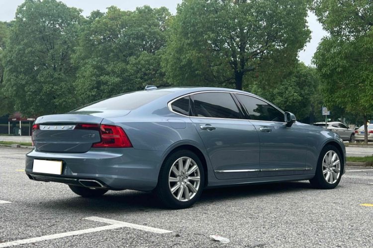 Used Volvo S90 2020 Facelifted T5 Zhiyi Luxury Edition
