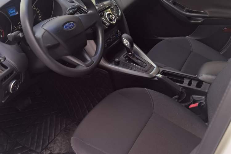 Used Ford Focus 2015 Hatchback 1.6L Automatic Comfort Model
