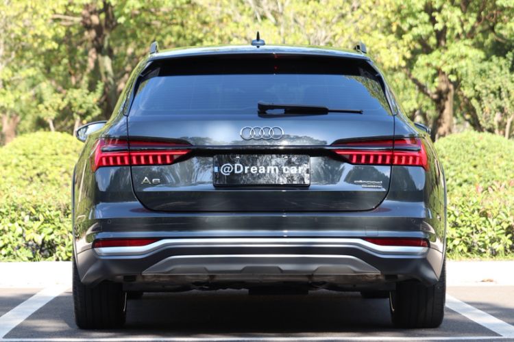 Used Audi A6 2023 allroad quattro 55 TFSI Prestige Off-Road Model
