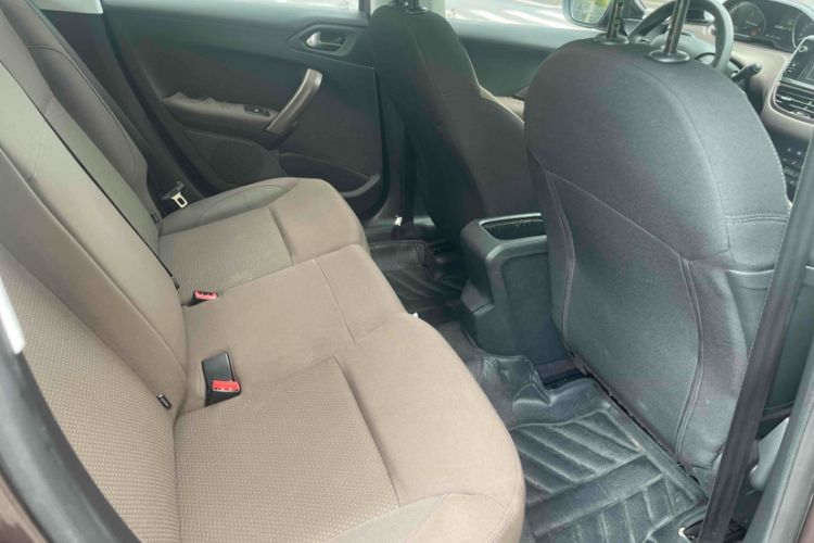 Used Peugeot 2008 2014 1.6L Automatic Fashion Edition