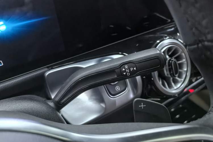 Used Mercedes-Benz GLB 2022 Updated GLB 200 Fashion Edition
