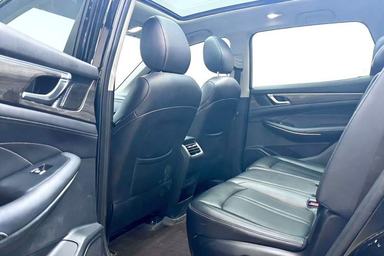 Used  E5 2024 Honor Edition 100KM Premium Model 7 Seats