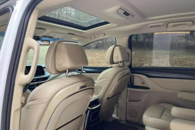 Used Buick GL8 2022 ES Landtrek 653T Luxury Edition
