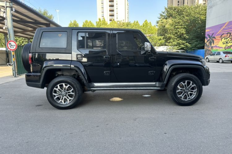 Used Beijing Auto BJ40 2020 2.0T Automatic Four-Wheel Drive Urban Hunter Edition Chivalrous Type