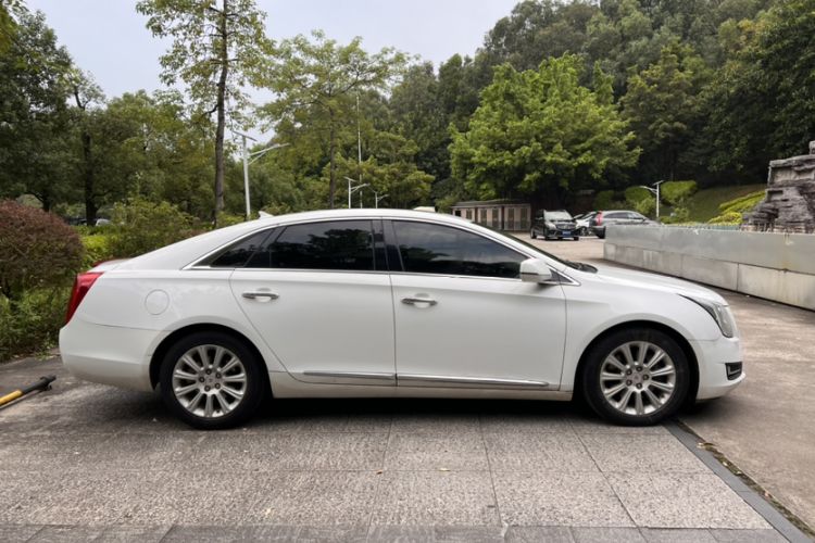 Used Cadillac XTS 2014 28T Comfort Version
