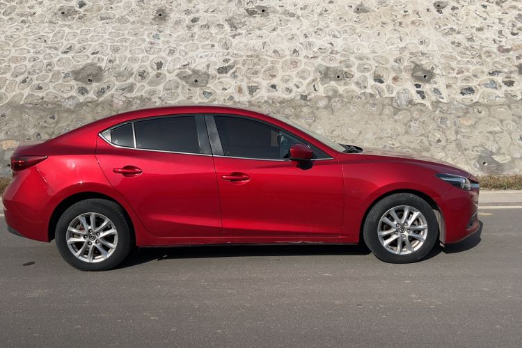 Used Mazda Mazda 3 Axela 2017 Sedan 1.5L Automatic Luxury Model Emission Standard China V
