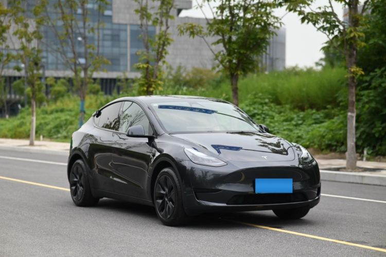 Used Tesla Model Y 2024 Rear-Wheel-Drive Version
