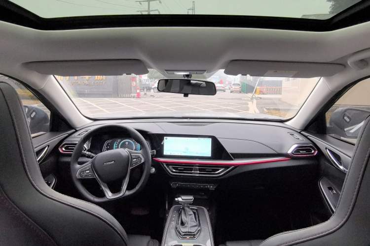 Used Oshan X5 2021 1.6L CVT Luxury Model
