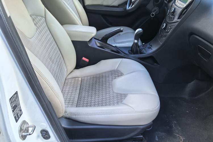 Used GAC Trumpchi GA3S Vision 2016 200T Manual Elite Edition
