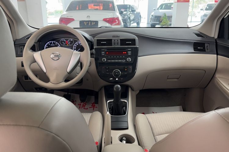 Used Nissan Tiida 2011 1.6L Manual Smart Version
