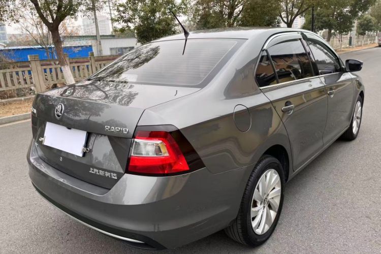 Used Skoda Rapid 2018 1.6L Manual Comfort Edition
