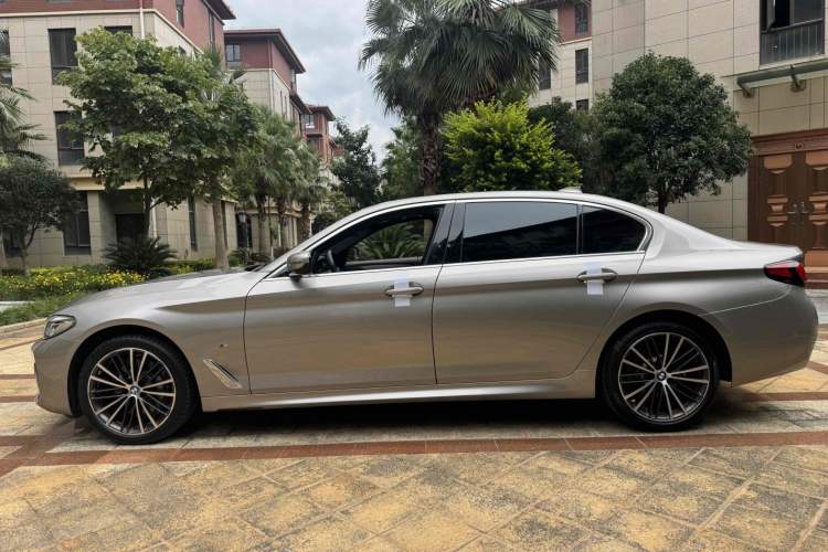 Used BMW 5 Series 2021 530Li Leading Model M Sport Package