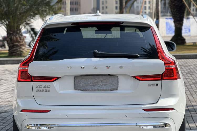 Used Volvo XC60 2024 B5 4x4 Smart Luxury Edition