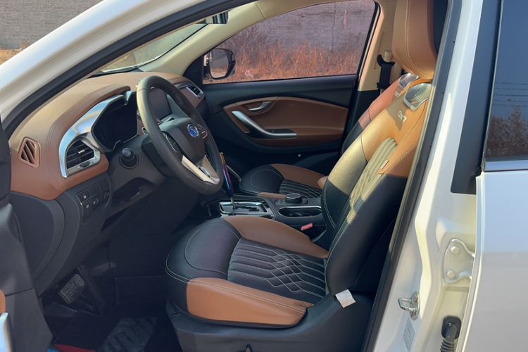 Used Soueast DX7 2018 1.5T Automatic Luxury Model
