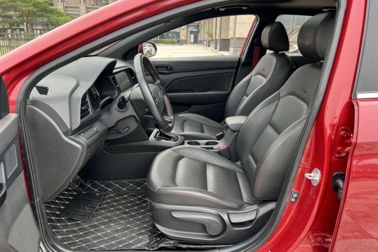 Used Hyundai Elantra 2019 1.4T Dual-Clutch Xuan Dong · Dynamic Model