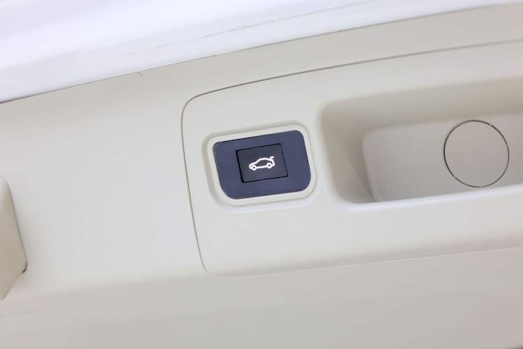 Used Buick GL8 2020 ES Land Cruiser 653T Comfort Edition
