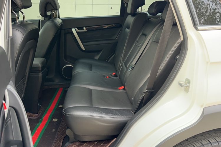 Used Chevrolet Captiva 2017 2.4L 4x4 Flagship Edition 7-Seater