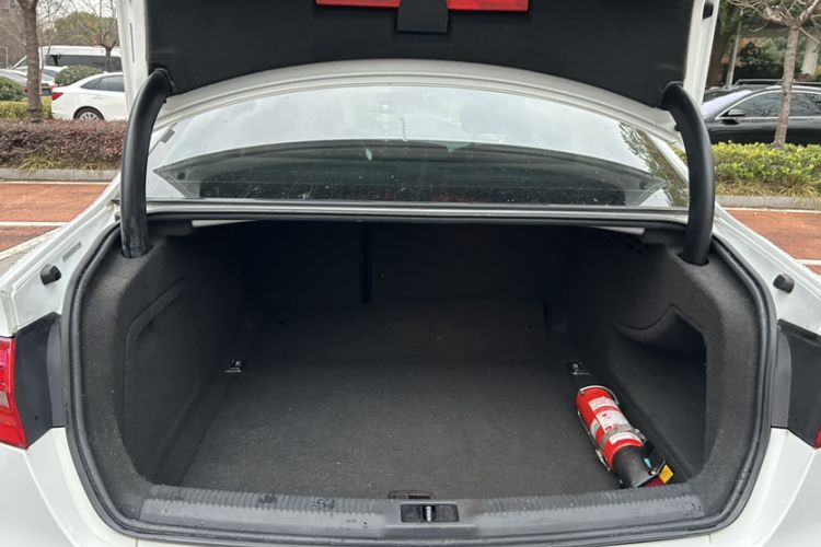 Used Audi A4L 2015 35 TFSI Automatic Standard Model
