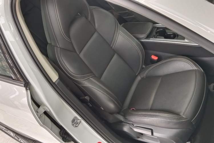 Used Lynk & Co 01 2017 2.0T Two-Wheel-Drive Version
