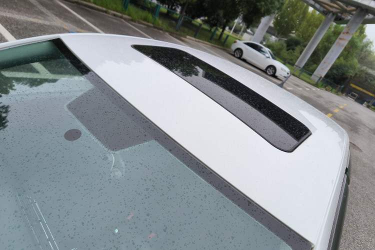 Used Volkswagen Polo 2016 1.6L Automatic Comfort Model
