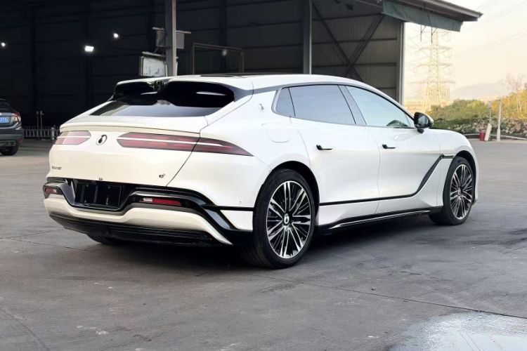 Used Denza Z9GT 2024 1100 Four-Wheel Drive Ultra Version
