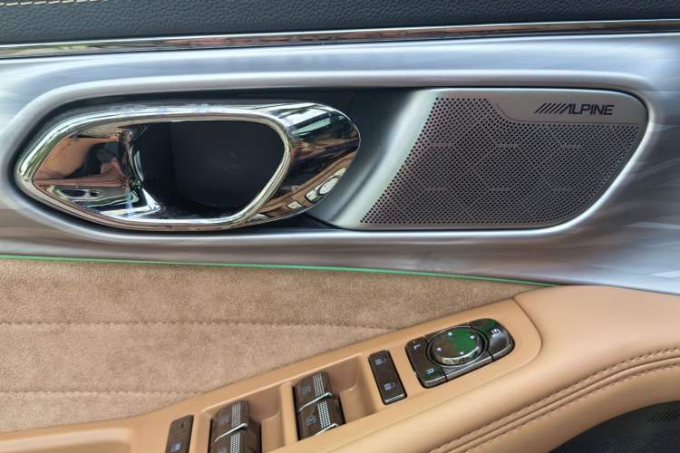 Used GAC Trumpchi ES9 2024 PHEV with 143 km Max
