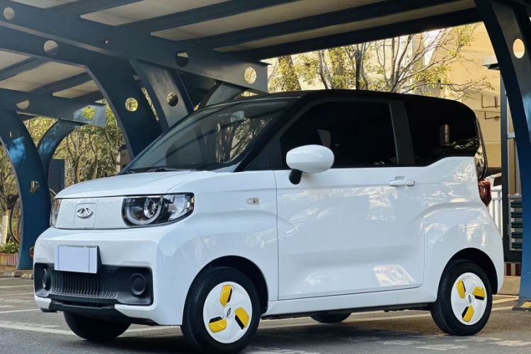 Used Chery QQ Ice Cream 2022 170km Sundae Phosphate Lithium-Ion